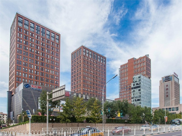 专业候车亭灯箱广告市场前景如何